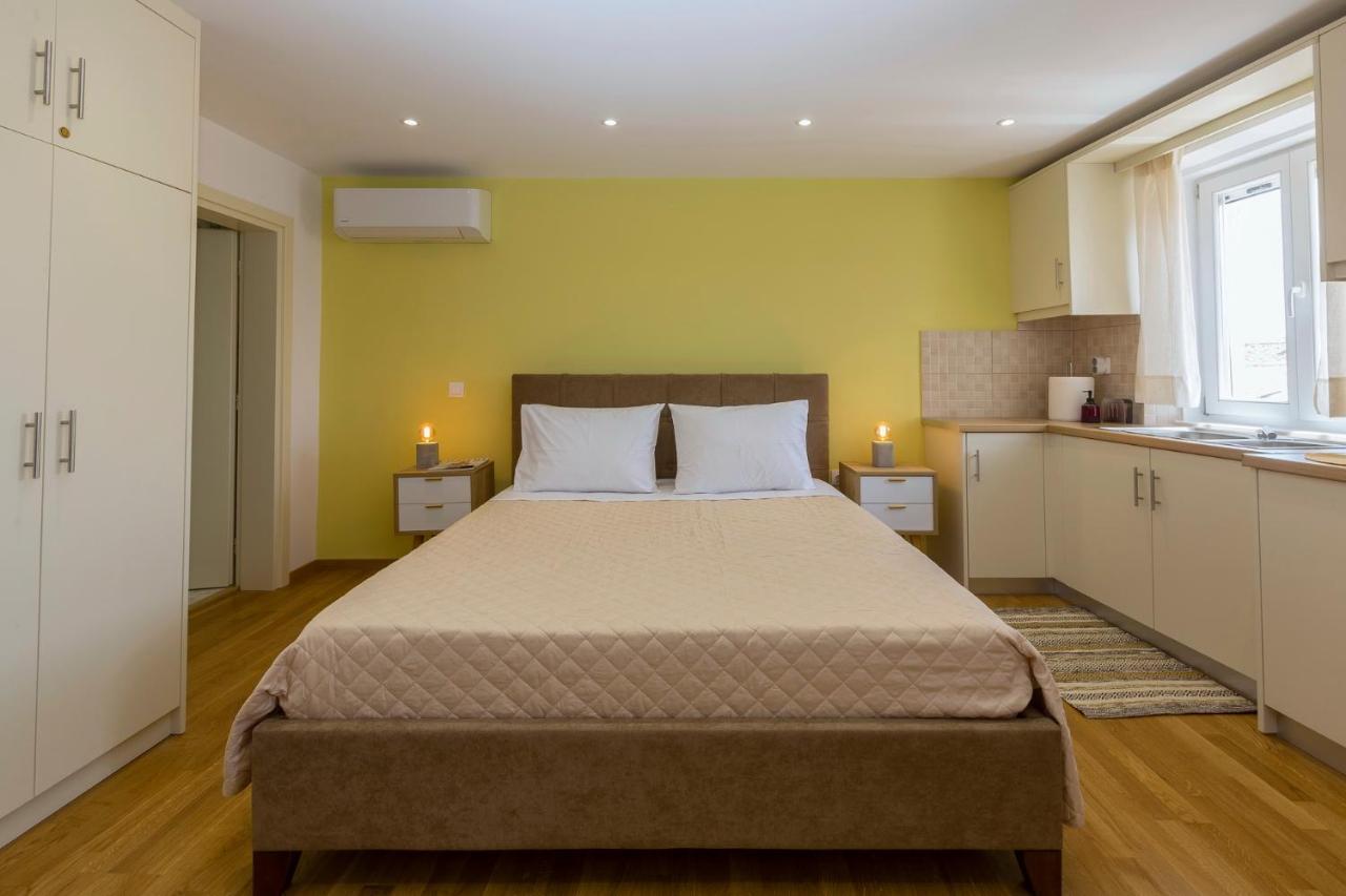 Sunny Morning At Saint Spyridon By Corfuescapes Apartment Corfu  Ngoại thất bức ảnh